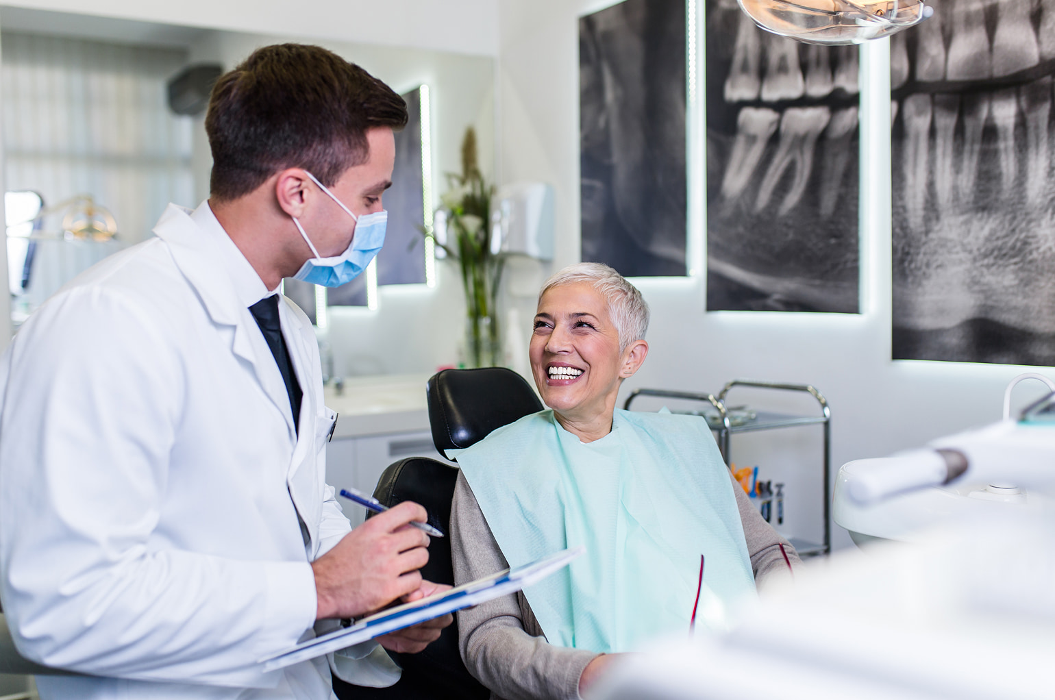 Modern tooth replacement with precise, comfortable digital dentures